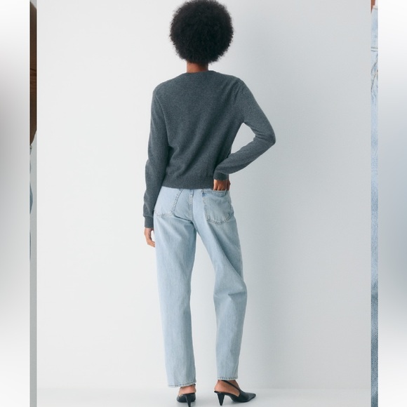 Aritzia Denim Forum The '90s Marlo Hi-Rise Baggy Jean - Picture 4 of 13